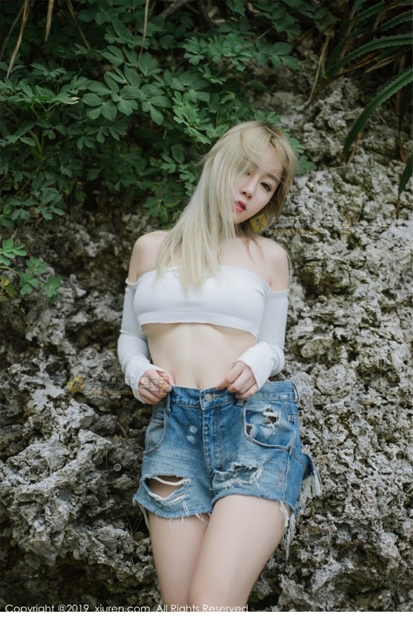핫팬츠녀