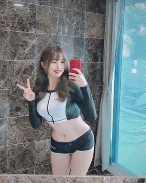 몸매죽여주는 피팅모델