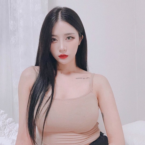 걸크러쉬 보미