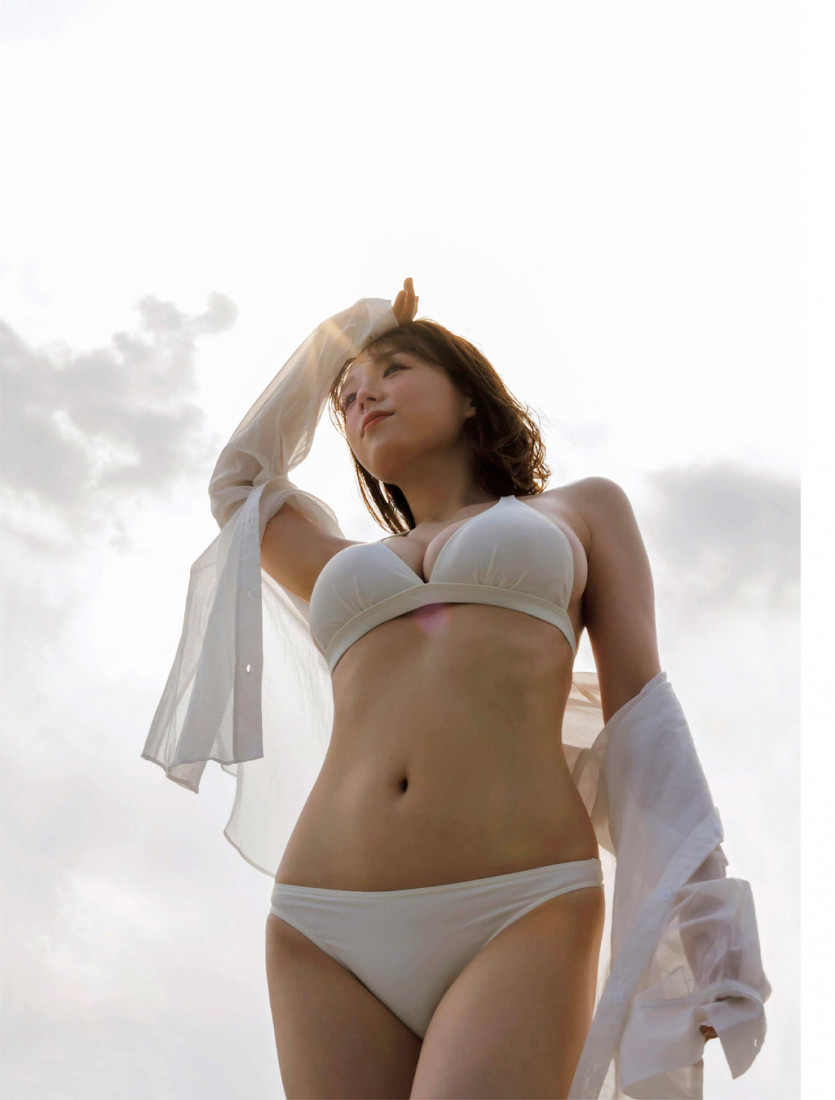 시노자키 아이 최근 화보 1