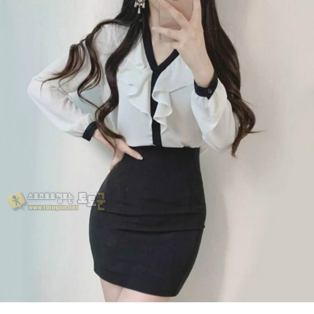 먹튀검증 토토군 포토 오피스룩의 몸매 예술