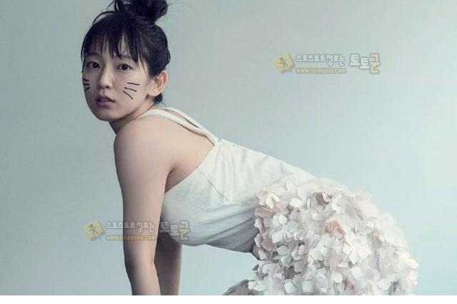 먹튀검증 토토군 포토 이상한 세계에 귀여운 언니 리호 요시오카