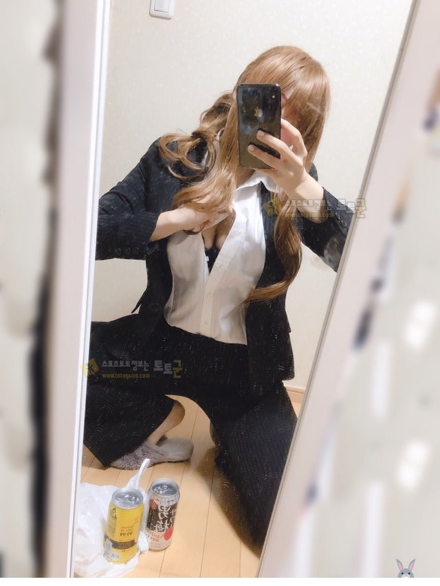 먹튀검증 토토군 포토 오피스룩의 매력