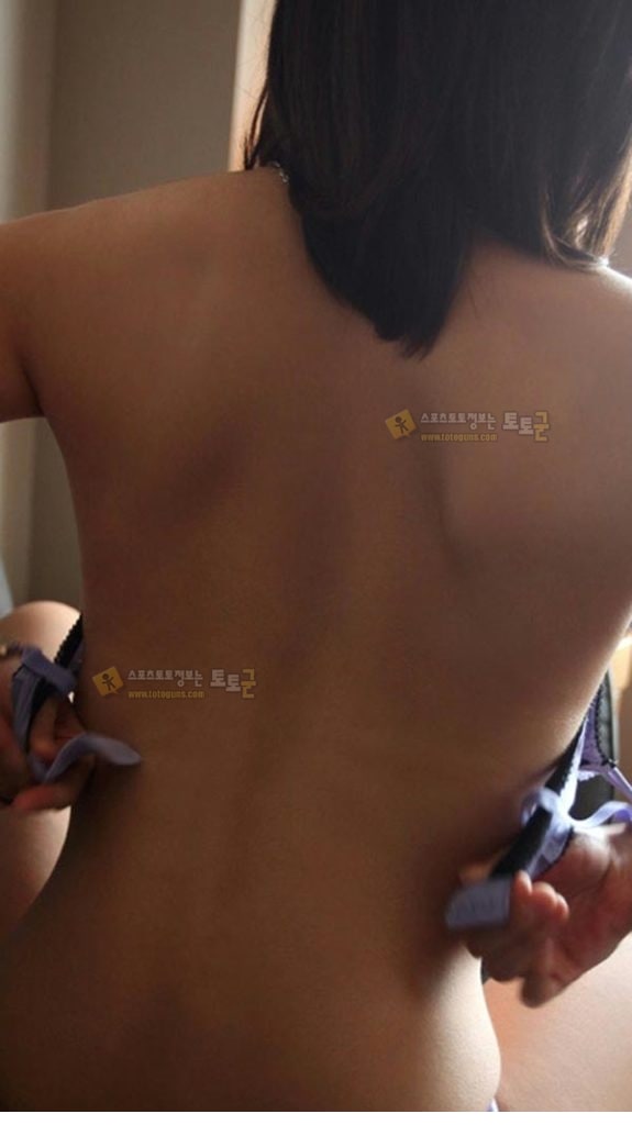 먹튀검증 토토군 포토 하이파이브 유발처자