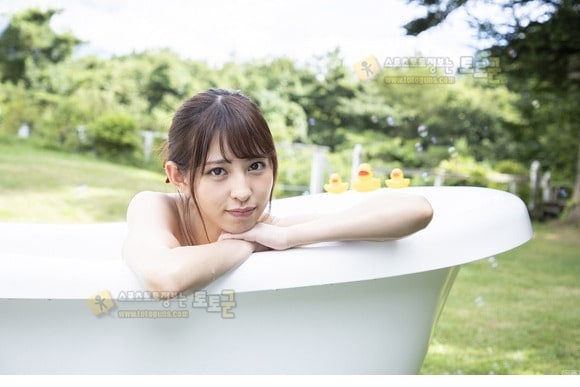 먹튀검증 토토군 포토 큐트한 힙자랑 하는 미소녀그라돌