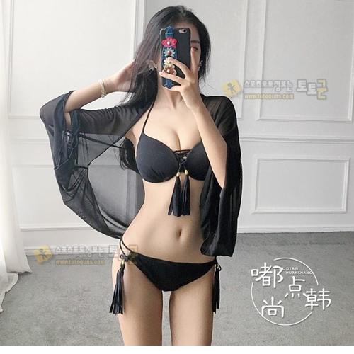 블랙 비키니 걸