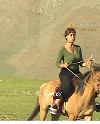 먹튀검증 토토군 포토 한국 모로코 혼혈 모델 엄휘연