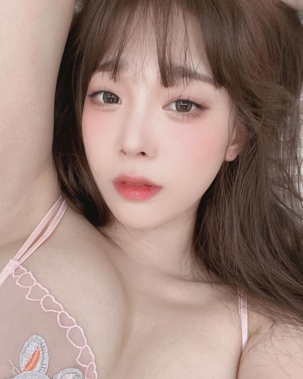 느낌이 바뀐 강인경