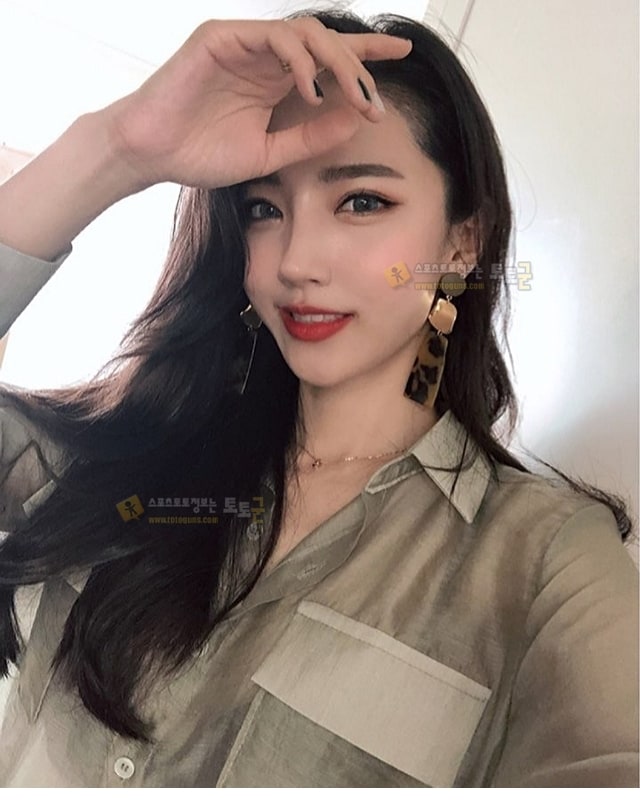 먹튀검증 토토군 포토 94년생 모델녀