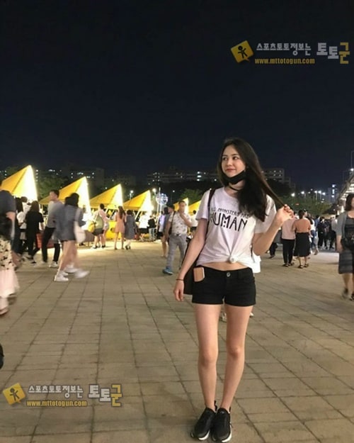 먹튀검증 토토군 포토 이쁜 유투버