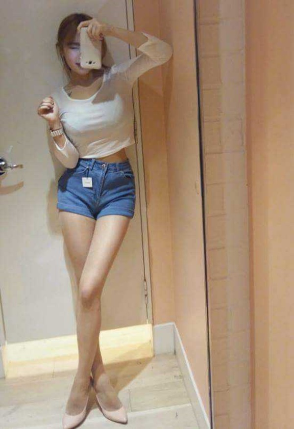 뒤태가 이루 말할수없다