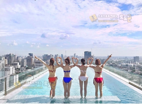 먹튀검증 토토군 포토 휴가중인 치어리더들