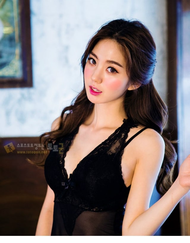 먹튀검증 토토군 포토 매력이 넘치는 락채은