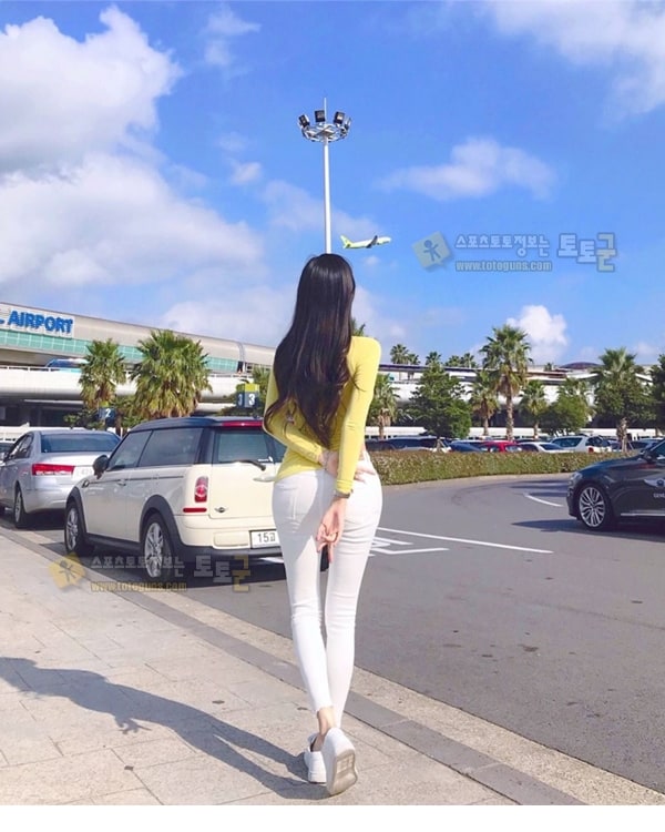 먹튀검증 토토군 포토 골반 다가진 인스타여신 블랑주 모델 민주