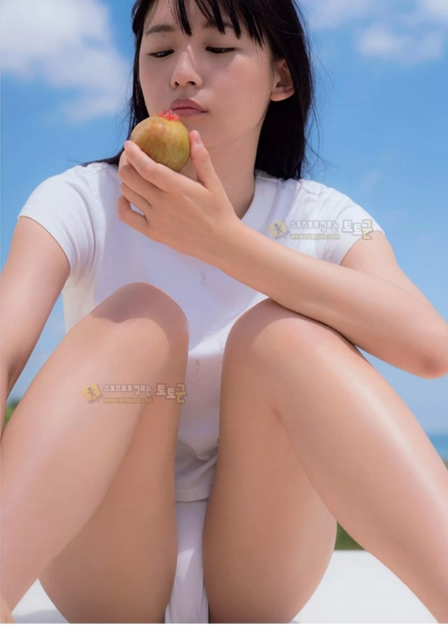 먹튀검증 토토군 포토 나나 사카와 20세 그라비아돌 01