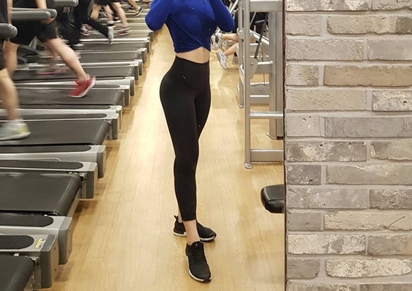 눈에띄는 몸매는 이런