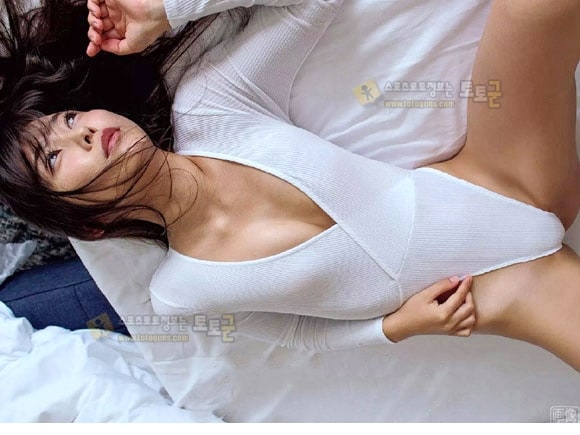 먹튀검증 토토군 포토 섹시한 모델녀