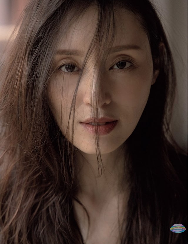 분위기 압도하는 처자