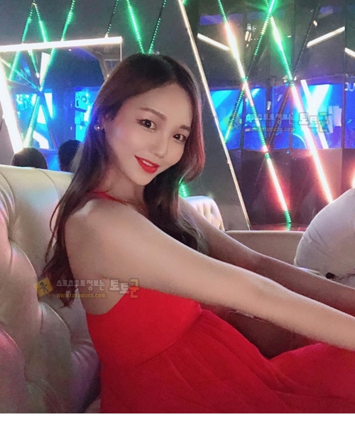 먹튀검증 토토군 포토 휴가중인 치어리더들