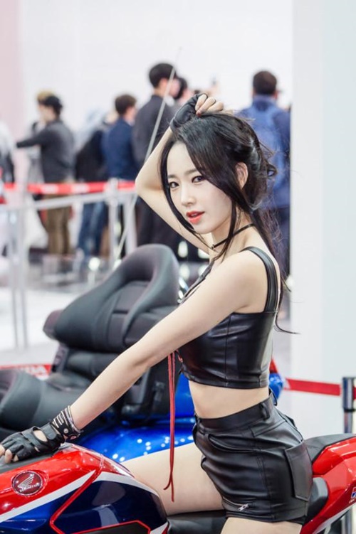 레이싱모델 김다나