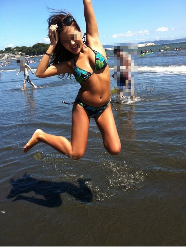 먹튀검증 토토군 포토 SNS에 올라온 점핑하는 처자들