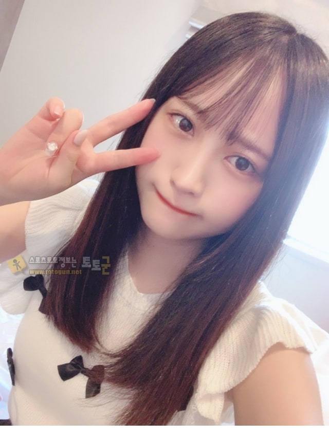 먹튀검증 토토군 포토 한일 월드컵 때 태어난 AV 신인 배우